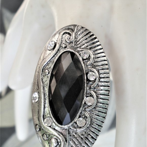 Vintage Antiqued Silver-tone Statement Ring w/Black Stone & Rhinestones OS - Picture 5 of 10